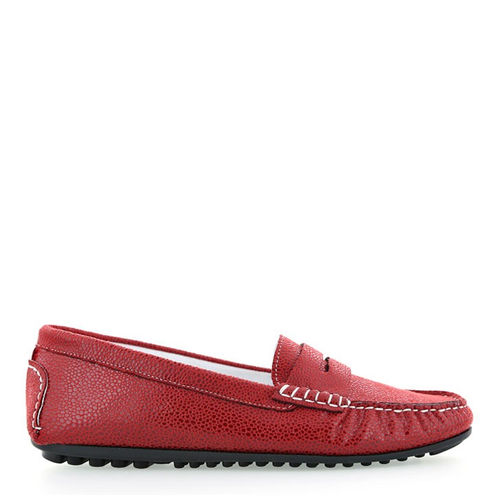 Wonderfully lightweight vegan loafer | noah-shop.com