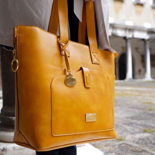 aux sacs et accessoires véganes Sacs et accessoires véganes